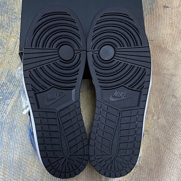 Nike Air Jordan 1 Mid SE Signal Blue DD6834-402 10 Patent Leather - Picture 7 of 11